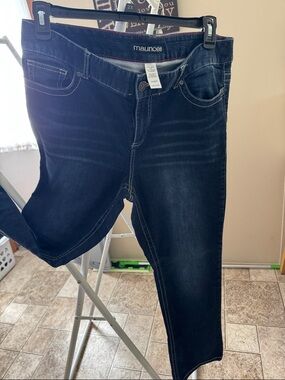 Maurices Dark Wash straight leg in Deep Indigo